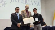 Cruz San Pedro Claver: 25 estudiantes reconocidos por sus calidades humanas y espíritu javeriano Cruz San Pedro Claver: 25 estudiantes reconocidos por sus calidades humanas y espíritu javeriano