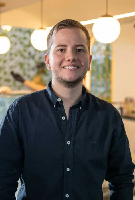 Tras la huella del arquitecto javeriano Martín Corrales Tras la huella del arquitecto javeriano Martín Corrales